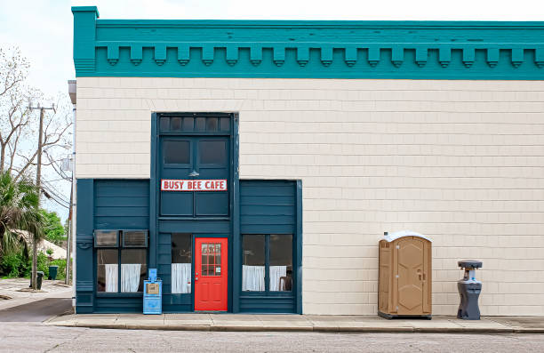 Portable Toilet Options We Offer in March Ar, CA